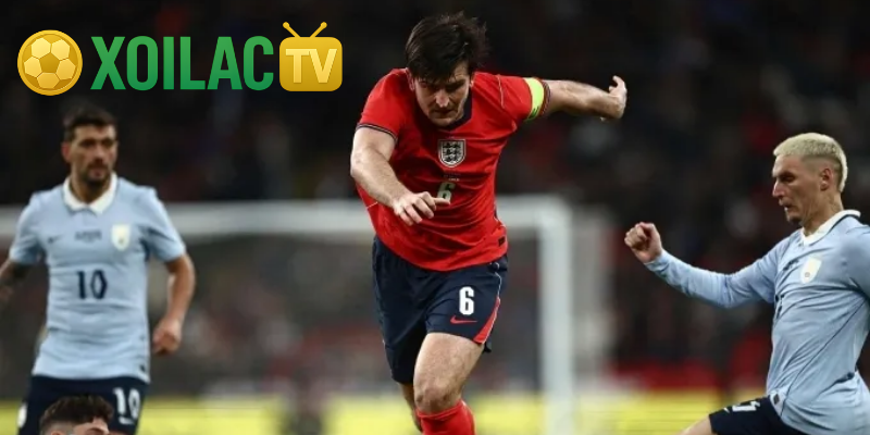 Đội hình thay đổi đáng kể khi thiếu trung vệ người Anh